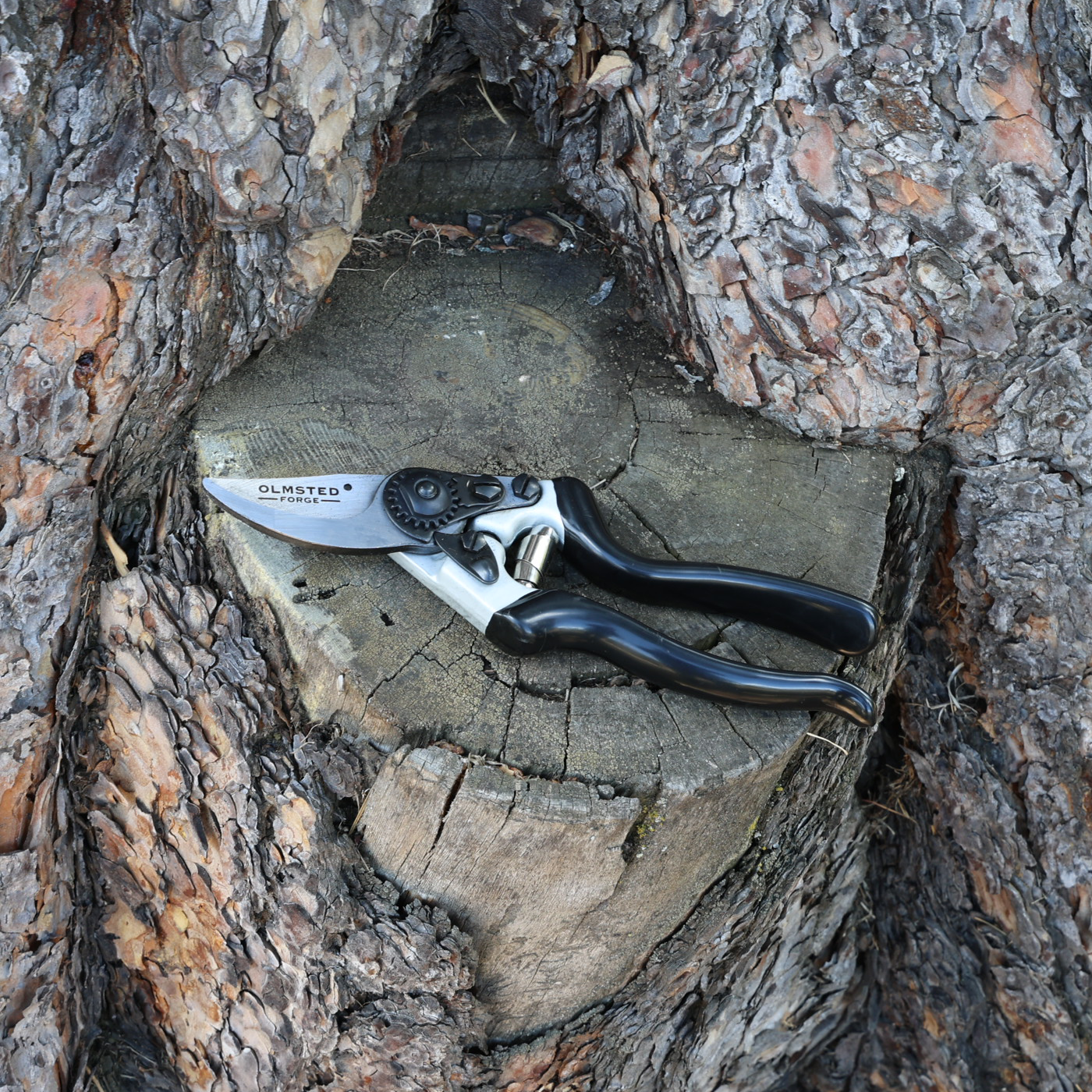 Hand Bypass Pruner – Olmsted Forge